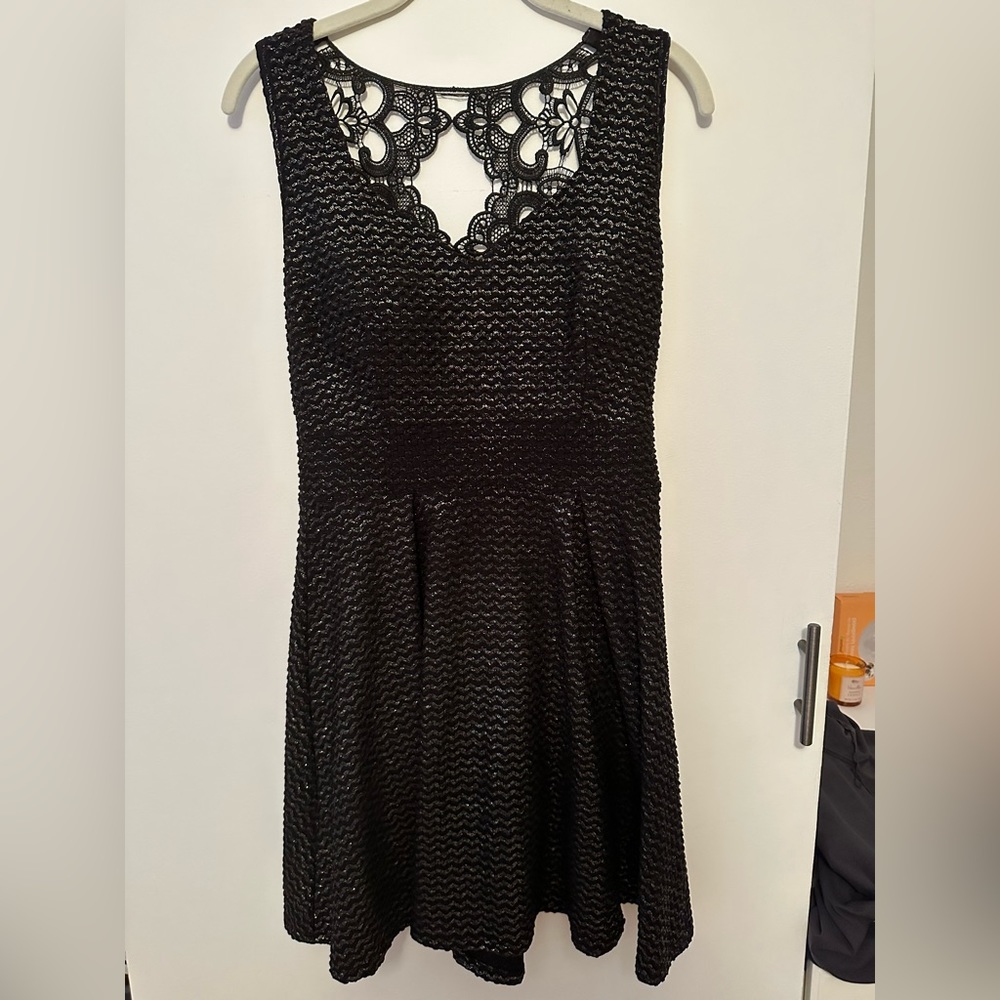 Windsor Gold and Black Hoco Dress
